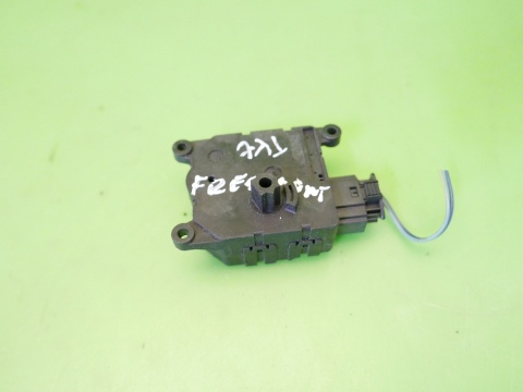 Silniczek sterowania nawiewem nagrzewnicy 929585PF FIAT FREEMONT I 11-15