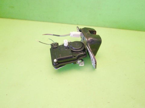 Centralny zamek klapy tył bagażnika FIAT FREEMONT I 11-15