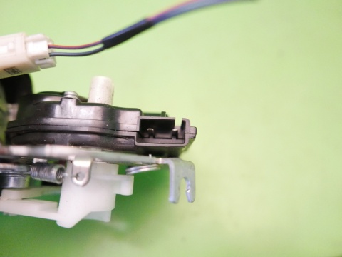 Centralny zamek klapy tył bagażnika FIAT FREEMONT I 11-15