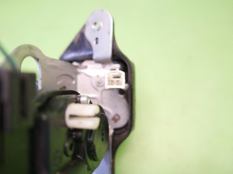 Centralny zamek klapy tył bagażnika FIAT FREEMONT I 11-15