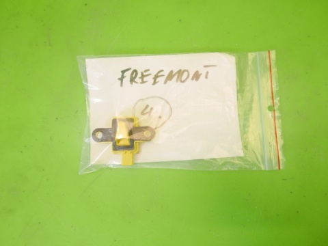 Czujnik uderzenia bocznego 56054047AC 5WK44157 FIAT FREEMONT I 11-15