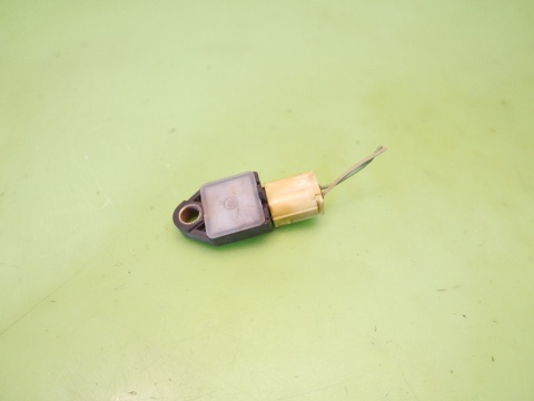 Czujnik uderzenia przód 56038950AA FIAT FREEMONT I 11-15