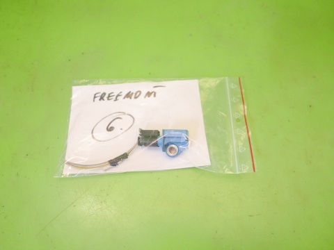 Czujnik uderzenia bocznego 56054183AA 5WK44449 FIAT FREEMONT I 11-15