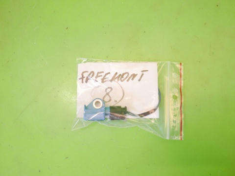 Czujnik uderzenia bocznego 56054183AA 5WK44449 FIAT FREEMONT I 11-15