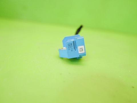 Czujnik uderzenia bocznego 56054183AA 5WK44449 FIAT FREEMONT I 11-15