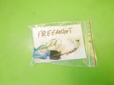 Czujnik uderzenia bocznego 56054183AA 5WK44449 FIAT FREEMONT I 11-15