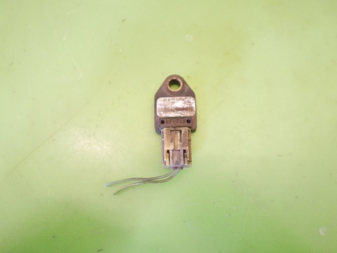 Czujnik uderzenia przód 56038950AA FIAT FREEMONT I 11-15