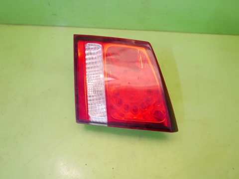 Lampa prawa tył w klapę Visteon 68078516AD FIAT FREEMONT I 11-15