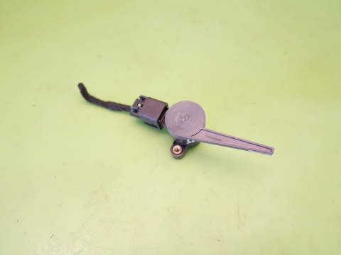 Czujnik pedału hamulca świateł stop 56029473AC FIAT FREEMONT I 11-15