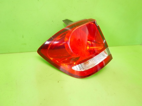 Lampa lewa tył w błotnik Visteon 68078481AD FIAT FREEMONT I 11-15
