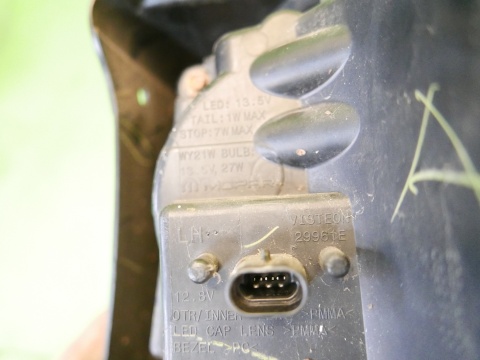 Lampa lewa tył w błotnik Visteon 68078481AD FIAT FREEMONT I 11-15