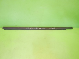 Listwa zgarniająca zewnętrzna lewa przód FIAT FREEMONT I 11-15