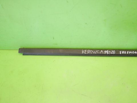 Listwa zgarniająca zewnętrzna lewa przód FIAT FREEMONT I 11-15