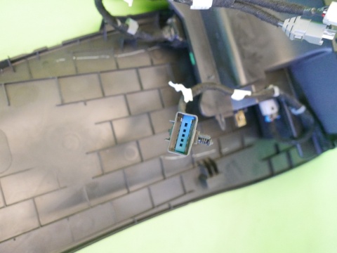 Podłokietnik schowek FIAT FREEMONT I 11-15