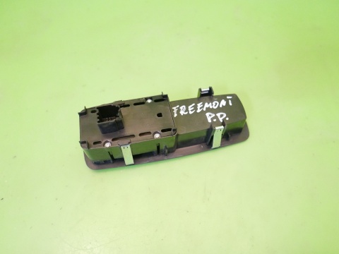 Przełącznik szyby prawy przód 56046822AC FIAT FREEMONT I 11-15