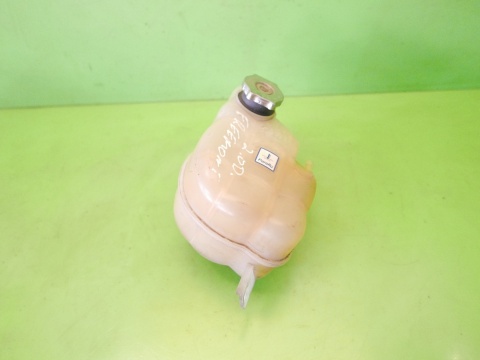 Zbiorniczek wyrównawczy 68105172AA FIAT FREEMONT I 2.0 D MJET 11-15