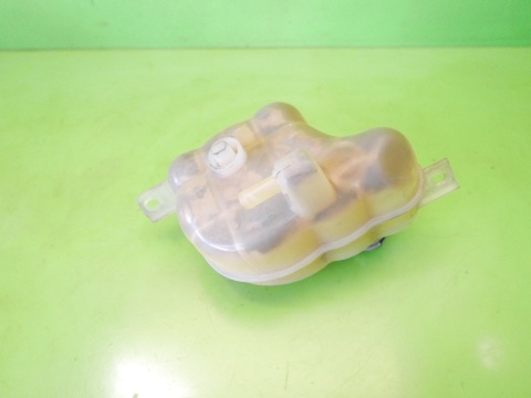 Zbiorniczek wyrównawczy 68105172AA FIAT FREEMONT I 2.0 D MJET 11-15