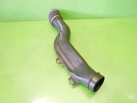 Rura przewód powietrza dolot 04627073AE FIAT FREEMONT I 2.0 D MJET 11-15