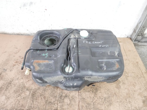 Zbiornik bak paliwa 04766090AA DIESEL FIAT FREEMONT I 2.0 D MJET 11-15