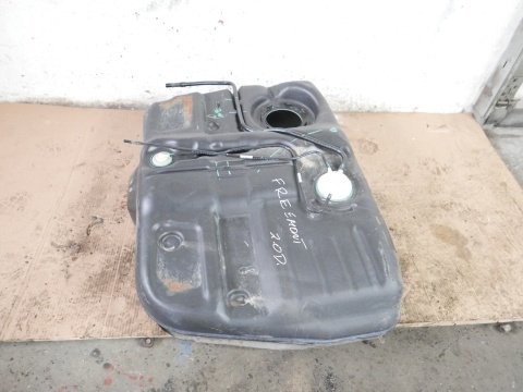 Zbiornik bak paliwa 04766090AA DIESEL FIAT FREEMONT I 2.0 D MJET 11-15