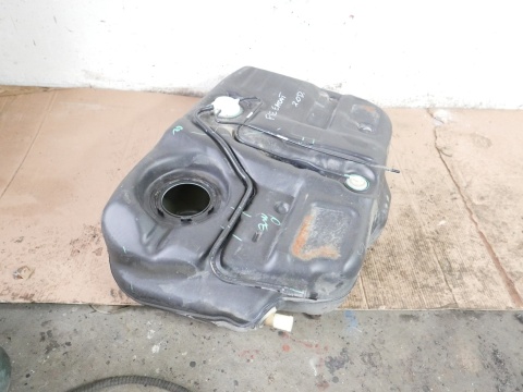 Zbiornik bak paliwa 04766090AA DIESEL FIAT FREEMONT I 2.0 D MJET 11-15