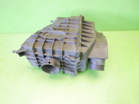Obudowa filtra powietrza YC159600DD FORD TRANSIT MK6 2.4 TDDI 00-06