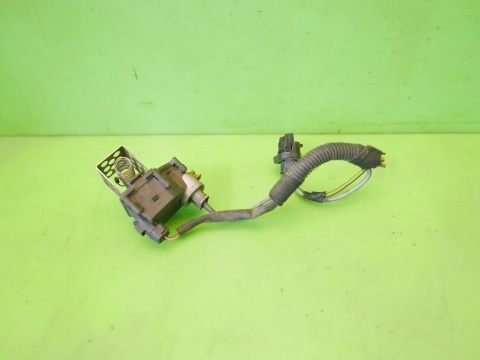 Opornik rezystor wentylatora chłodnicy 9658508980 PEUGEOT 307 CC I PHII 2.0