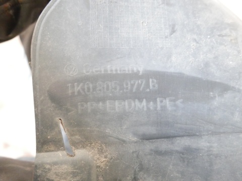 Nadkole lewe przód 1K0805977B VW GOLF V HB 5D 03-09