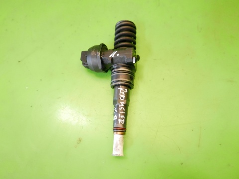 Pompowtrysk pomowtryskiwacz 038130073AG SKODA ROOMSTER I 5J 1.9 TDI 06-10