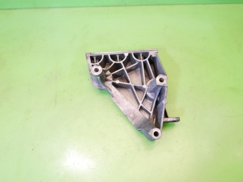 Łapa silnika 038199207AJ SKODA ROOMSTER I 5J 1.9 TDI 06-10