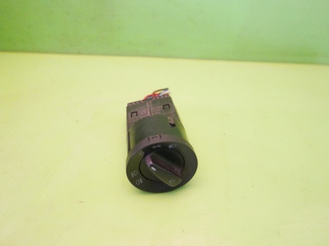 Przełącznik włącznik świateł 1U0941531D SKODA ROOMSTER I 5J 06-10