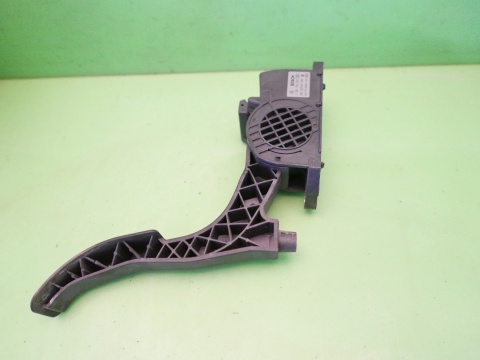 Pedał potencjometr gazu 0280755055 6Q1721503H SKODA ROOMSTER I 5J 1.9 TDI
