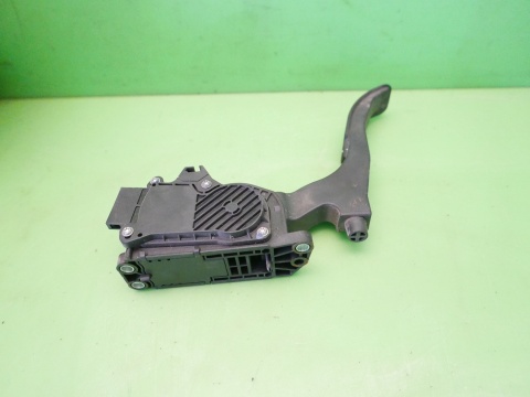 Pedał potencjometr gazu 0280755055 6Q1721503H SKODA ROOMSTER I 5J 1.9 TDI