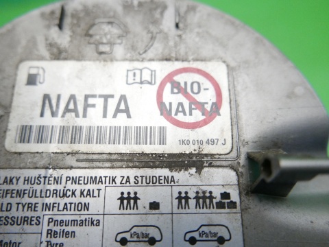 Klapka wlewu paliwa 9202 5J7809857A SKODA ROOMSTER I 5J 06-10