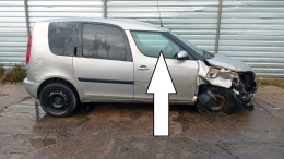 Szyba drzwiowa prawa przód SKODA ROOMSTER I 5J 06-10