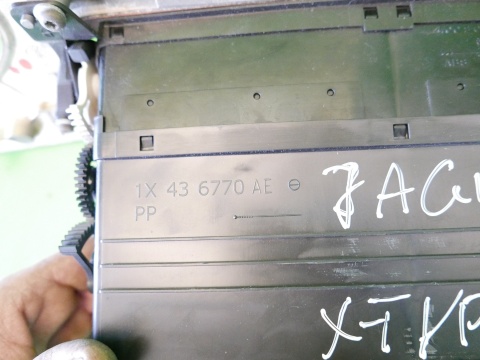 Dekor ramka deski kratki nawiewu środek JAGUAR X-TYPE XTYPE X400 01-07