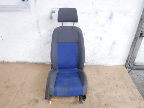 Fotel prawy pasażera przód VW GOLF V 1K HB 5D 03-09