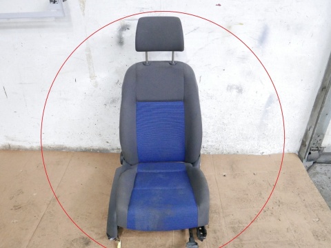 Fotel prawy pasażera przód VW GOLF V 1K HB 5D 03-09