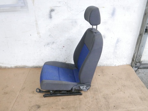 Fotel prawy pasażera przód VW GOLF V 1K HB 5D 03-09