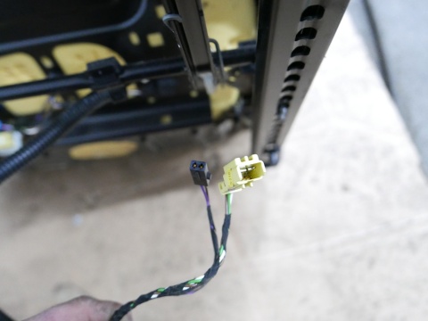 Fotel prawy pasażera przód VW GOLF V 1K HB 5D 03-09