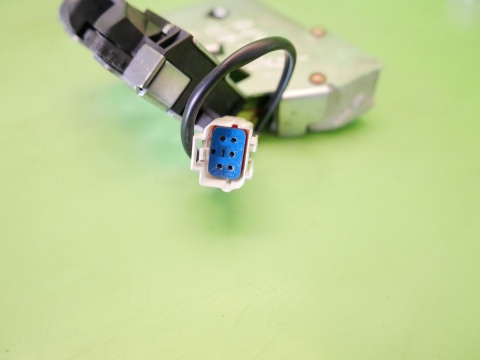 Centralny zamek klapy tył bagażnika JAGUAR X-TYPE XTYPE X400 SEDAN 01-07