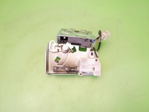 Centralny zamek klapy tył bagażnika JAGUAR X-TYPE XTYPE X400 SEDAN 01-07