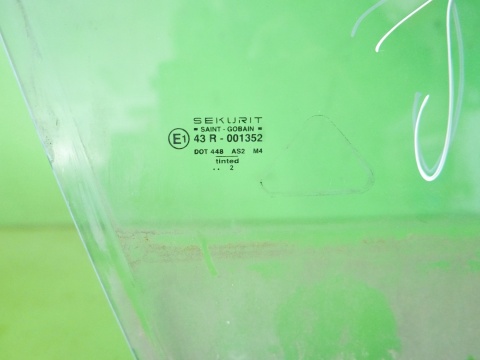 Szyba drzwiowa prawa przód JAGUAR X-TYPE X400 XTYPE SEDAN 01-07