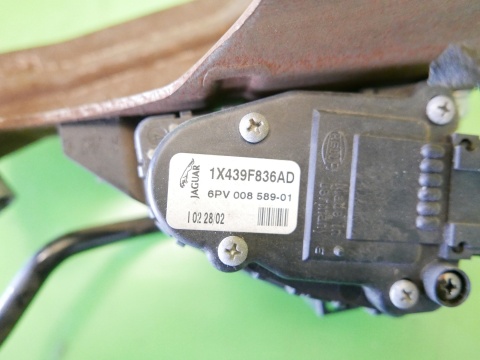 Pedał potencjometr gazu 1X439F836AD JAGUAR X-TYPE XTYPE X400 2.5 V6 01-07