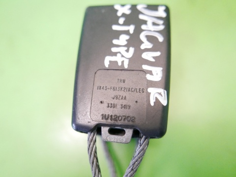 Zapięcie zatrzask pasa lewy środek tył JAGUAR X-TYPE XTYPE X400 SEDAN 01-07