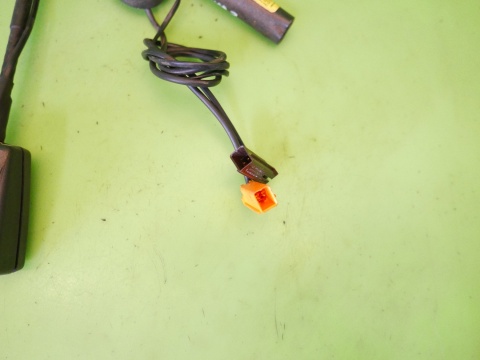 Napinacz zapięcie zatrzask pasa prawy przód JAGUAR X-TYPE XTYPE X400 01-07