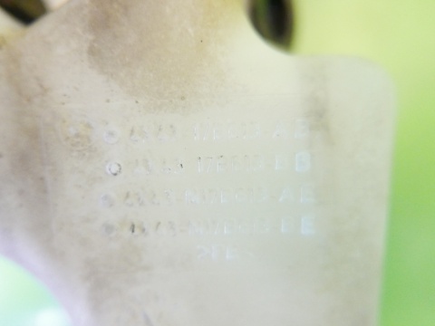 Zbiorniczek płynu spryskiwaczy JAGUAR X-TYPE X400 2.5 V6 01-07