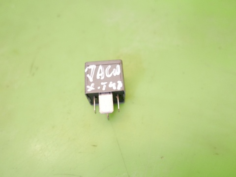 Przekaźnik F80B14B192AA JAGUAR X-TYPE XTYPE X400 2.5 V6 01-07