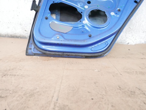 Drzwi prawe tył LC5G VW GOLF V 1K HB 5D 03-09