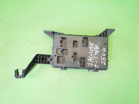 Skrzynka bezpieczników 1X4314A073AF JAGUAR X-TYPE XTYPE X400 2.5 V6 01-07